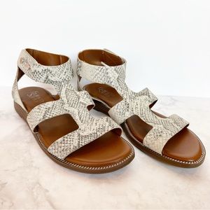Franco Sarto Genevia Snakeskin Embossed Sandal Size 8.5